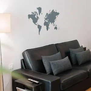 Spacious 82 M2 Two Bedroom Classy Near Center Yunanistan